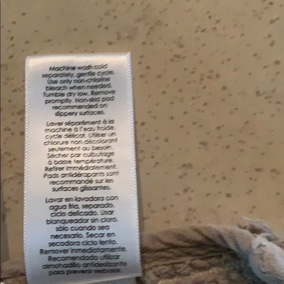 Bathroom Rug - Picture 5 of 5